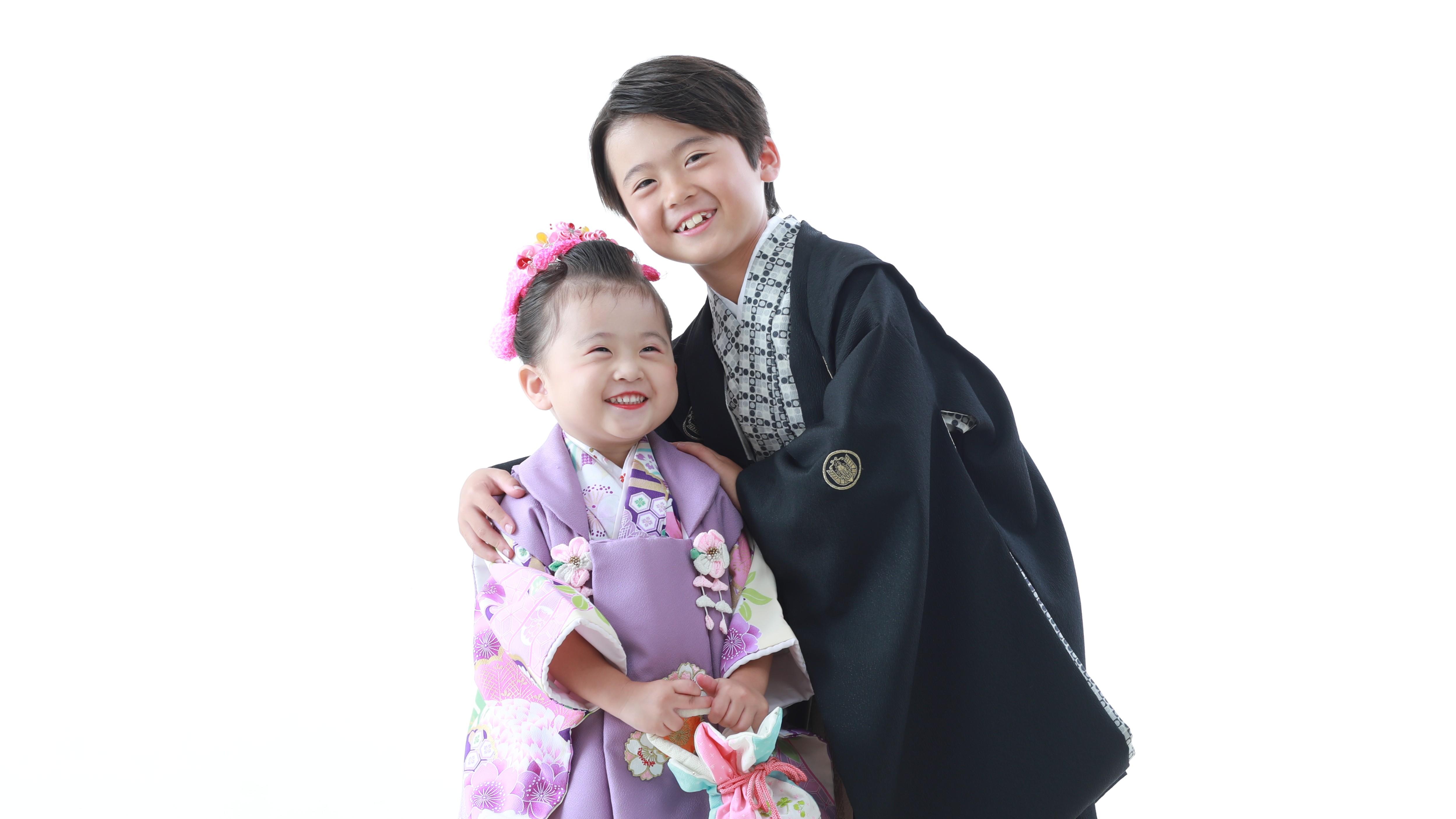 三歳七五三前撮りでお兄ちゃんも着物を着て撮ったきょうだい写真