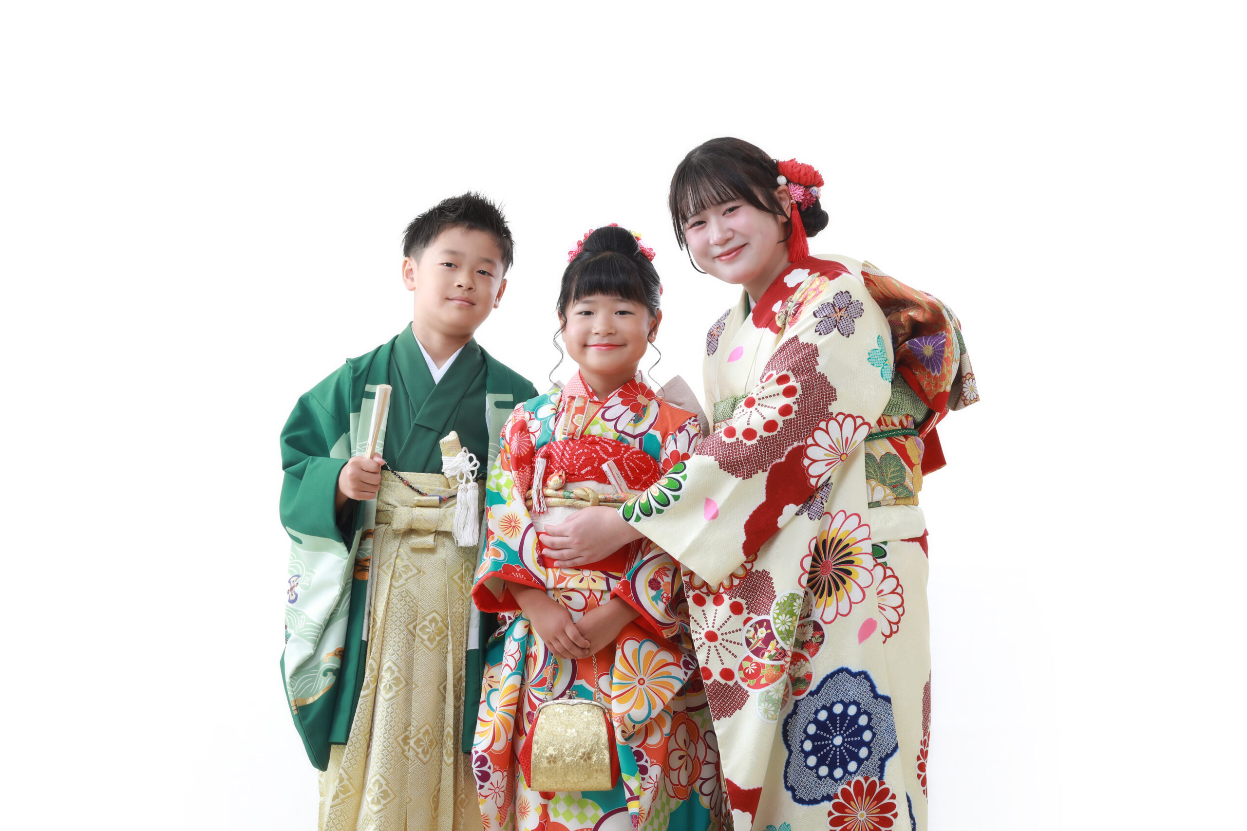 着物・袴・振袖七五三前撮り撮影をされた七歳女の子＆お兄ちゃん・お姉ちゃんのきょうだい写真
